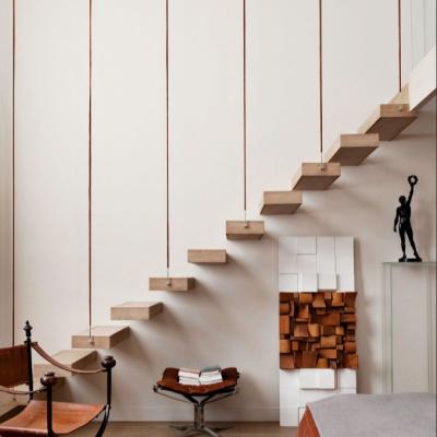 Chine Lumière LED automatique personnalisée Escalier flottant en bois intérieur avec poutre en acier inoxydable invisible à vendre