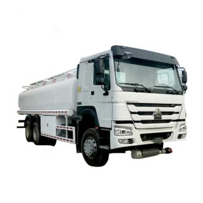 China 336hp 371hp 20000 liters SINOTRUK HOWO SINOTRUCK 25 cubic meter howo fuel tank truck 21 - 30T for sale