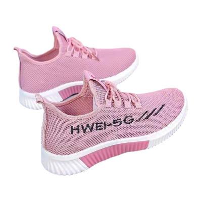 China Cheap Anti-slippery Women's Fashion Mesh Shoes Breathable Lightweight Ladies Sports Shoes for sale