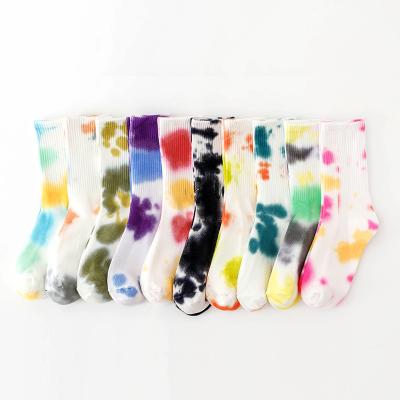 China QUICK DRY Custom Beautiful Appearance Spring Tie Dye Quick Dry Crew Socks for sale