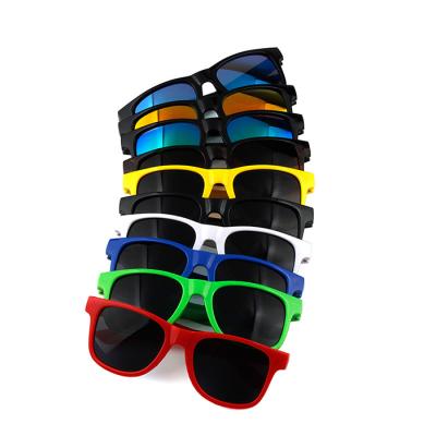 China Custom Plastic Colorful Kids Square Logo Boy Sun Glass Kids Sunglasses Children Sunglasses Fashion Wholesale for boys and girls for sale