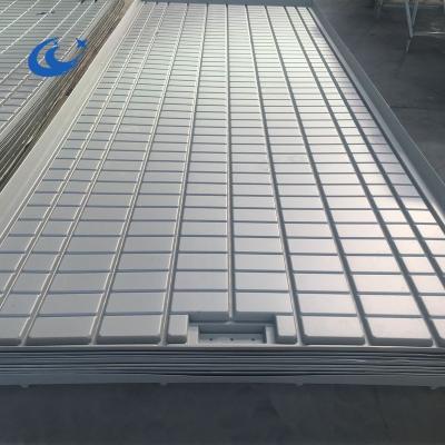 China Vegetable Fruits Flowers Greenhouse Ebb And Grow System For Growing Trays 4x8 Rolling Hydroponic Trays for sale