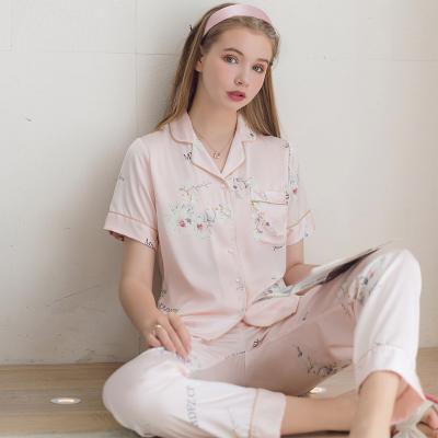 China Breathable Ladies Flower Print Short Sleeve Satin Nightgowns Sleepwear Pajamas Set For Women Set for sale