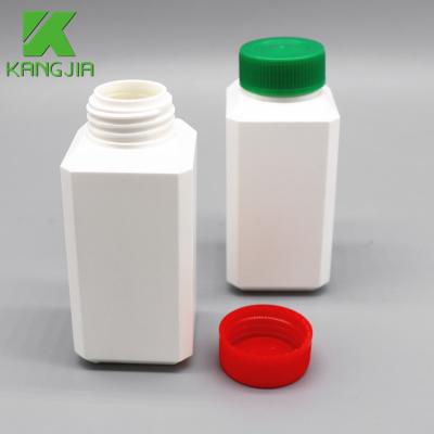 China Smooth Surface 100ml Square Bottle Plastic Chemical Test Bottle for sale