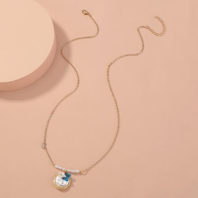 China FASHIONABLE Oval Blue White Zircon Pendant Simple Resin Butterfly Pearl Flower Necklace Woman Jewelry for sale