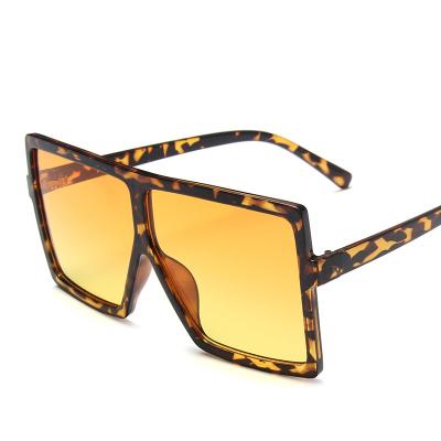 China Fashion sunglasses 2021 cheap ladies sunglasses fit oversized big frame sunglasses women sunglasses wholesale for sale