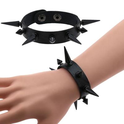 China Black Gothic Punk Spikes Studs Leather Rivet Bangle Bracelet Unisex for sale