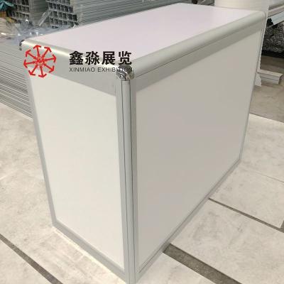 China Foldable aluminum front desk of 3X3M exhibition booth, New coming exhibition folding desk en venta