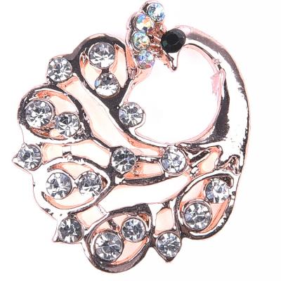 China Flatback Fashion Design Rose Animal Gold Plated Rhinestone Peacock Brooch Wholesale for sale