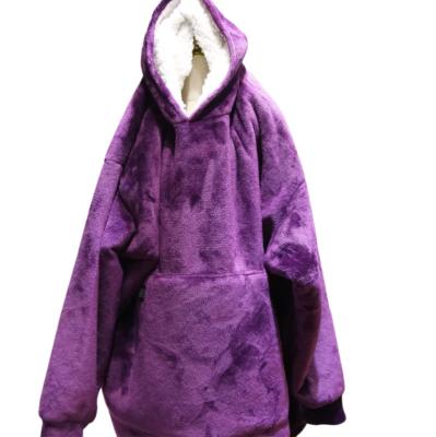 China Portable Sherpa Warm Electric Christmas Hoodie Extra Large Winter Heating Hoodie Blanket for sale