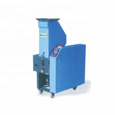 Cina Low Noise Efficiency CE Standard TG-20M Middle Speed ​​Shredder Crusher Machine Plastic Crusher Machine Plastic Price in vendita