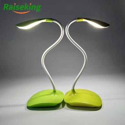 China Modern Flexible Eye Protection Study Led Desk Lamp With Touch Dimmable Brightness for sale