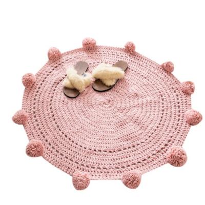 China Baby Bulky Soft Rugs and Blankets Around Floor Mat Handmade Pompom Blanket Crochet Blanket for sale