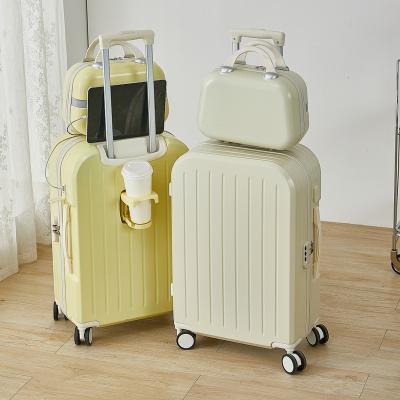 China Luggage With USB Port Box Travel Wholesale Sample Other Luggage Bags And Cases Travel Usb Cup Suitcase 3pcs Set for sale