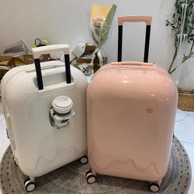 China Travel Long Distance Luggage Set Custom Wholesale PC Rolling Suitcase With Hand Cup Holder Luggage Bag Travel Case 4 Wheels Suit Case for sale