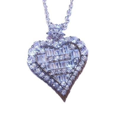 China 2022 Shiny Vintage Heart Shape Zircon Charm Necklace Party The Necklace Jewelry Heart Necklace Pendent Women for sale