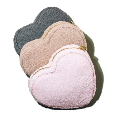 China Fashion Cozy Sherpa Heart Pouch Girls Make Up Bag Cute Cosmetic Case Pouch Toiletry Zipper Bags With Logo for sale