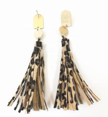 China Vintage Customized Fashion Long Tassel Earrings Jewelry Leopard Earrings Vintage Gold Mail Drop Earrings for sale