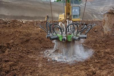 Chine Machine hydraulique pour le conditionnement des piles Concasseur de piles de béton Casse-piles hydraulique pour excavatrice à vendre