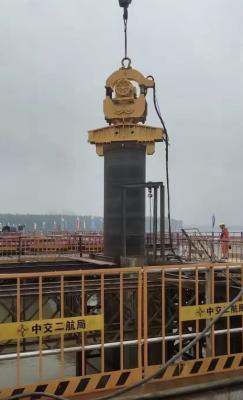 China Good Performance Marine Pile Driving Machine Electric Vibro Hammer For Pilling Work for sale