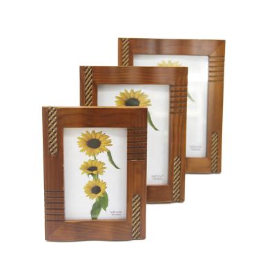 China Wholesale Home Decorative Picture Frame Plant Picture Frame 4x6 5x7 6x8 Solid Pine Wood Carving Picture Frames for sale