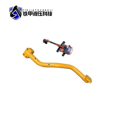 China Hyundai R305 Excavator Iron Pipe Distributor Bucket Pipe Oil Inlet Pipe for sale