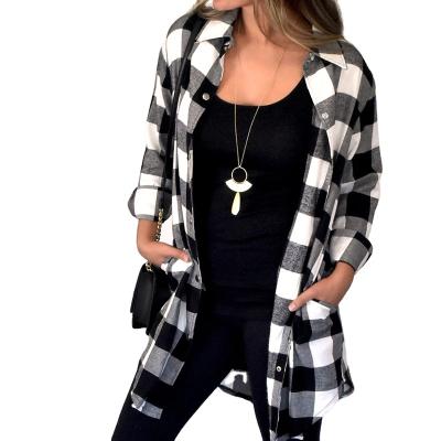 China Anti-pilling Women's Plus Size Loose Cardigan Cotton Sheath Plaid Lapel Long Straight Shirt for sale