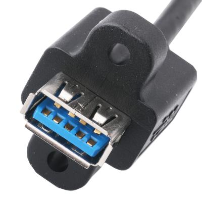 China Negro Usb3 0 Cable Am 90 grados de flexión lateral a la mitad del paquete de tipo tornillo moldeado exterior en venta