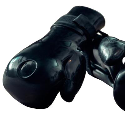 China The Vinyl Aqua Boxing Glove substitutes its own water bladder for a sandbag for sale