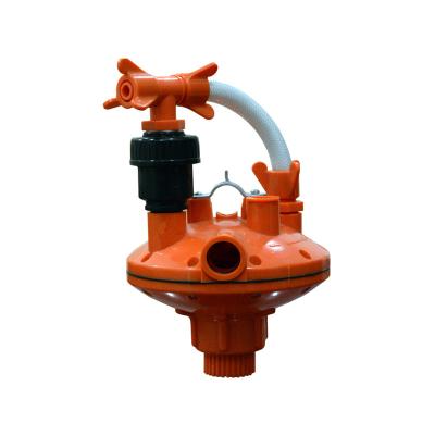 China Poultry Drinker Drinking Water HEMEI Poultry System Pressure Regulator for Poultry Drinking Nippler for sale