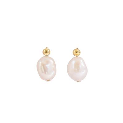 China TRENDY Natural Freshwater Pearl Earrings Trendy Gold Filled Simple Baroque Ins Pearl Earrings for sale