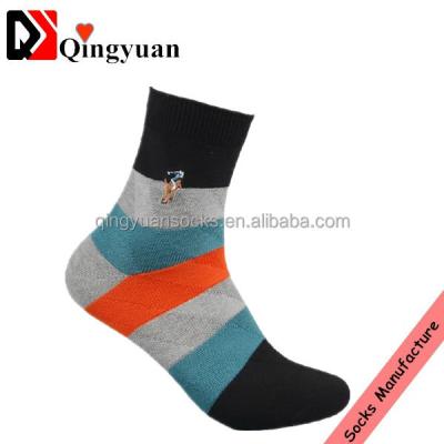 China Antibacterial Hot Selling Stylish And Soft Business Combed Cotton Men's Socks for sale