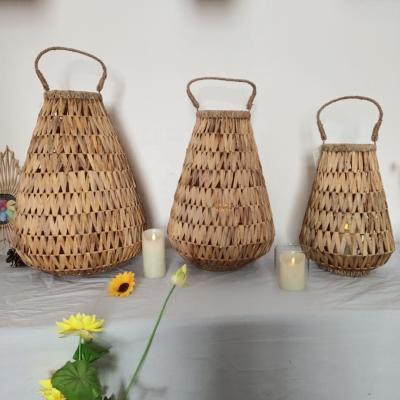 China Home Decoration Factory Direct Sale Yard Garden Decoration Lantern Bar Cafe Festival Lantern Water Hyacinth Wind Woven Lantern for sale