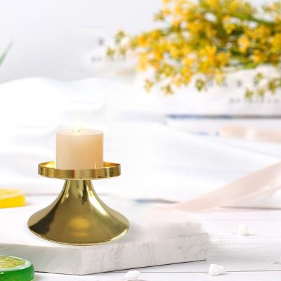 China European Style Home Decoration Gold Plated Round Horn Candlestick Companion Metal Church Supplies Lower Aromatherapy Candle Holder for sale