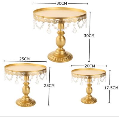 China Viable Wrought Fruit Dish Cake Stand Cake Stand Metal Gold Pastry Tray Western Wedding Decoration for sale