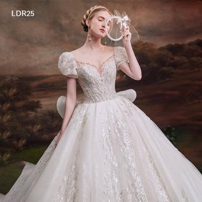 China Top Designers QQ Birdal DR25 Custom Made Winter Autumn Anti-Static Off The Shoulders Real Beach Bling Wedding Dress for sale