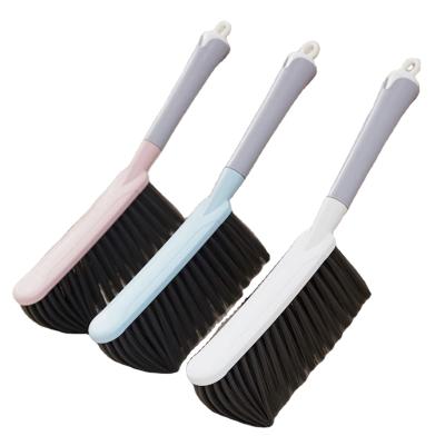 China New Design Hand Plastic Mini Household Brush Sofa Bed Cleaning Brush Living Room Office Tools for sale