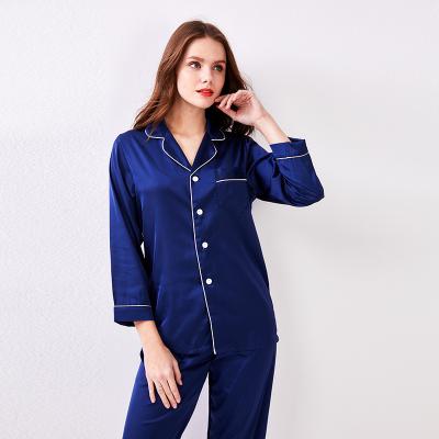 China Custom Made Breathable Hot Sales Silk Satin Pajamas Set for sale