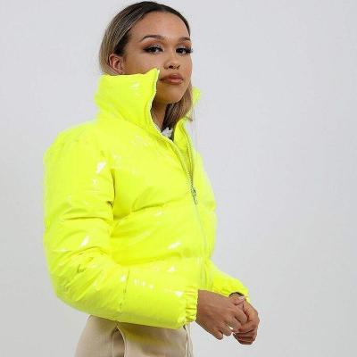 China Sustainable 2023 Winter Custom Quilted Puffer Crop Windbreak Jacket For Women Bubble Coat Women'S Down Coats Zipper Puffy Jacket Women for sale