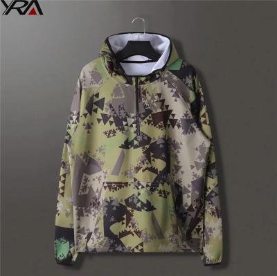 China Custom Men's Gym Sportswear Basketball Uniforms Hoodies Training Clothing Breathable Camouflage Basketball Hoodie for sale