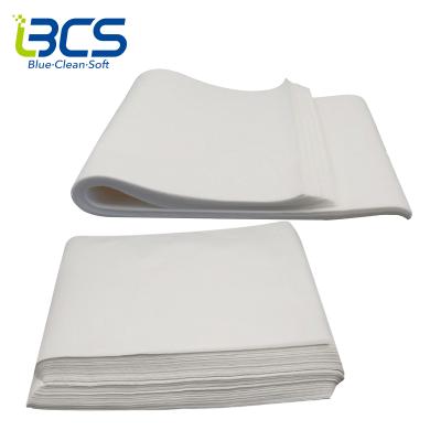 China Free Sample Disposable Eco-Friendly Extra-Softness Plain Dyed White Nonwoven Disposable Towel for sale