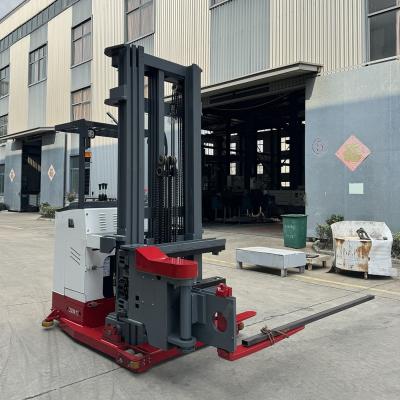 Cina Kad 2 tonnellate 7m Vna Fork Truck Warehouse 3 Way Stacker in vendita