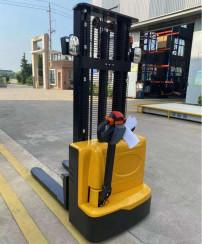 Chine 1 tonne 3 mètres 1000 kg 3 M empilateur électrique à palettes Walkie-Stacker électrique empilateur piéton à vendre