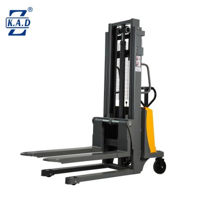 China Stahlaufzug des Fuß-der Bremse2t mast-KAD 2.0M Power Hydraulic Stacker zu verkaufen