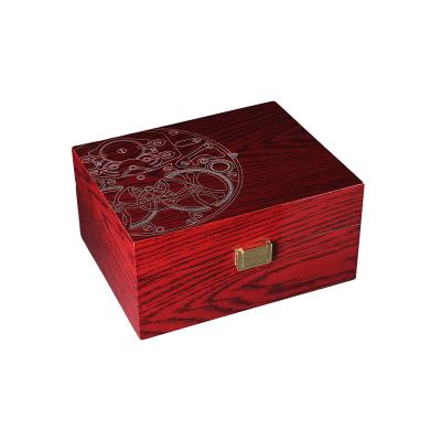 China Lxuxury Custom Watch Case Gift Single-slot Carved Red Wooden Watch Box for sale