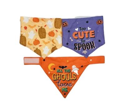 China 2022 Viable Halloween Dogs Bibs Custom Prints Triangle Handmade Bandanas Boutique Pets Wholesale Bandanas for sale