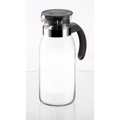 China 2021 New Arrivals Traditional Glass Round Water Bottle With Plastic Lid For Beverage for sale