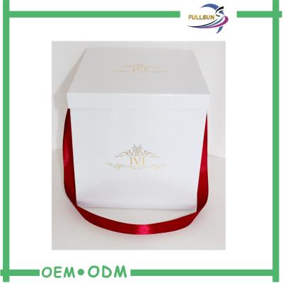 China Las cajas de regalo de la flor del sombrero de la casilla blanca con la cinta dirigen/impresión de encargo del logotipo en venta