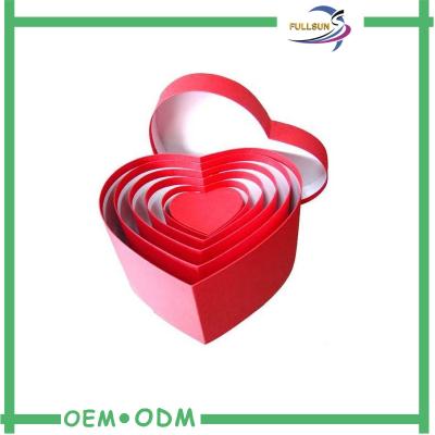 China Cajas de regalo elegantes de la impresión de la forma de papel del corazón/aprobación del FSC de la caja del caramelo de la boda en venta