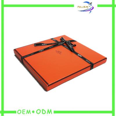 China Fashion Clothing Gift Boxes Leatherette Paper Foil Stamp Logo for sale